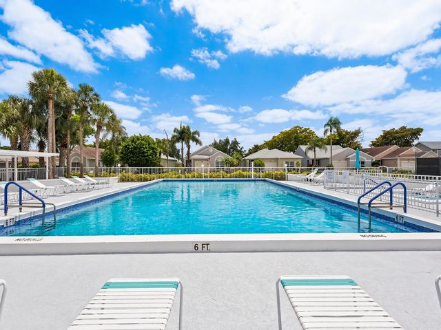 13750 Oneida Drive E1, Delray Beach, FL 33446