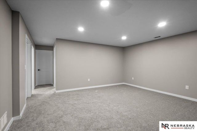 19860 Birch Avenue, Gretna, NE 68028