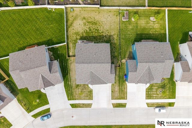 19860 Birch Avenue, Gretna, NE 68028