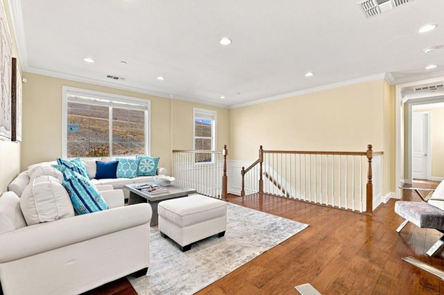 10115 Ridgeline Court, Dublin, CA 94568