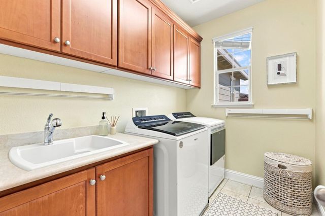 10115 Ridgeline Court, Dublin, CA 94568
