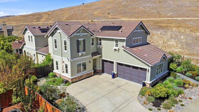 10115 Ridgeline Court, Dublin, CA 94568