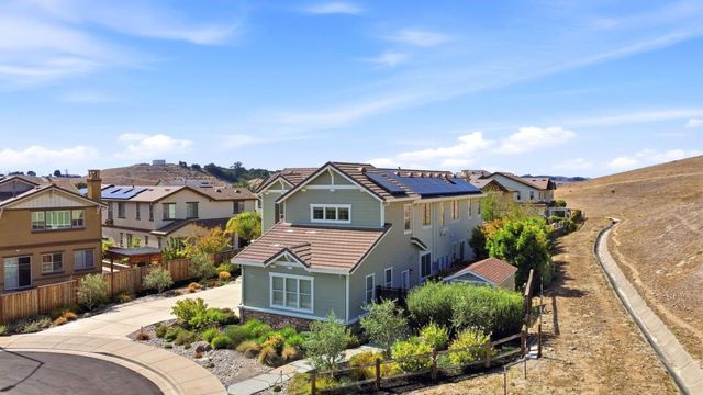 10115 Ridgeline Court, Dublin, CA 94568