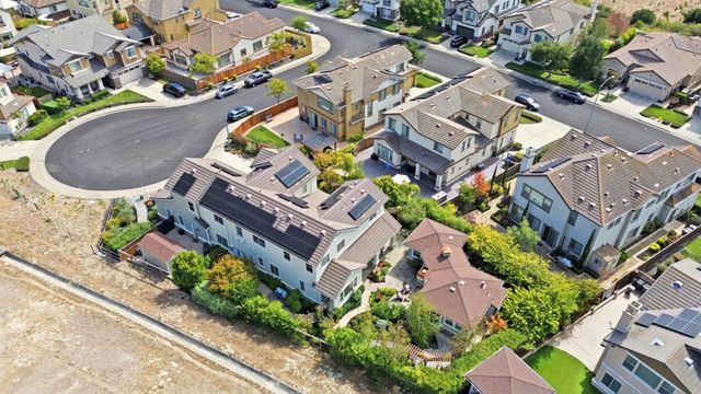 10115 Ridgeline Court, Dublin, CA 94568
