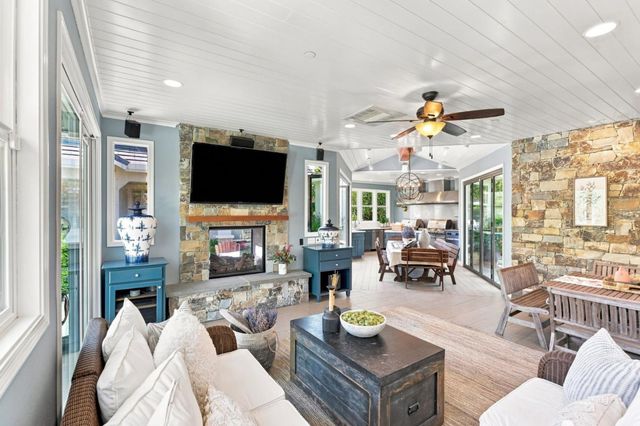 10115 Ridgeline Court, Dublin, CA 94568