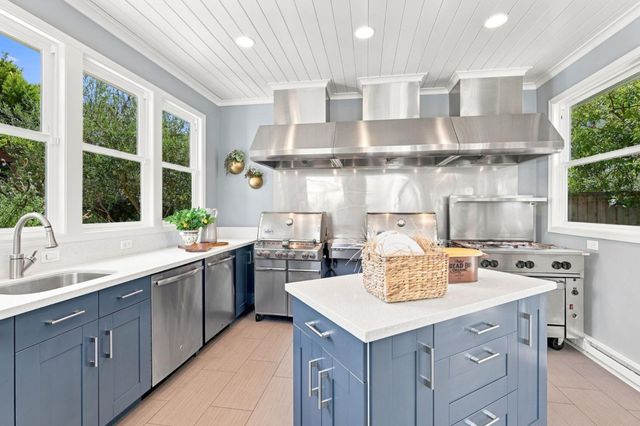 10115 Ridgeline Court, Dublin, CA 94568