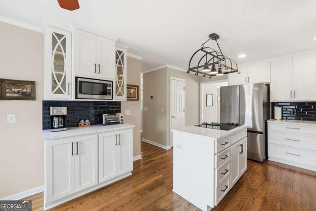 3129 Sandhurst Drive, Woodstock, GA 30189