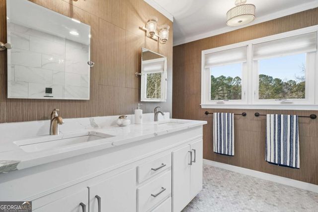 3129 Sandhurst Drive, Woodstock, GA 30189