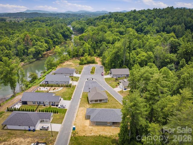 212 Eagle Landing 28, Morganton, NC 28655
