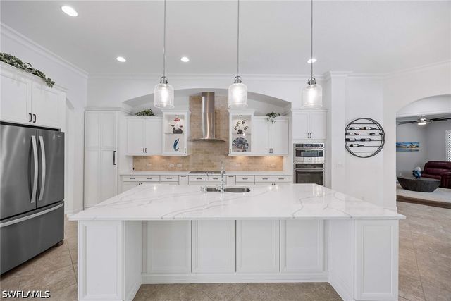 1780 Supreme CT, Naples, FL 34110