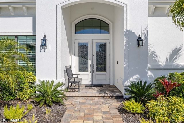 1780 Supreme CT, Naples, FL 34110