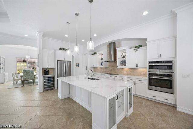 1780 Supreme CT, Naples, FL 34110