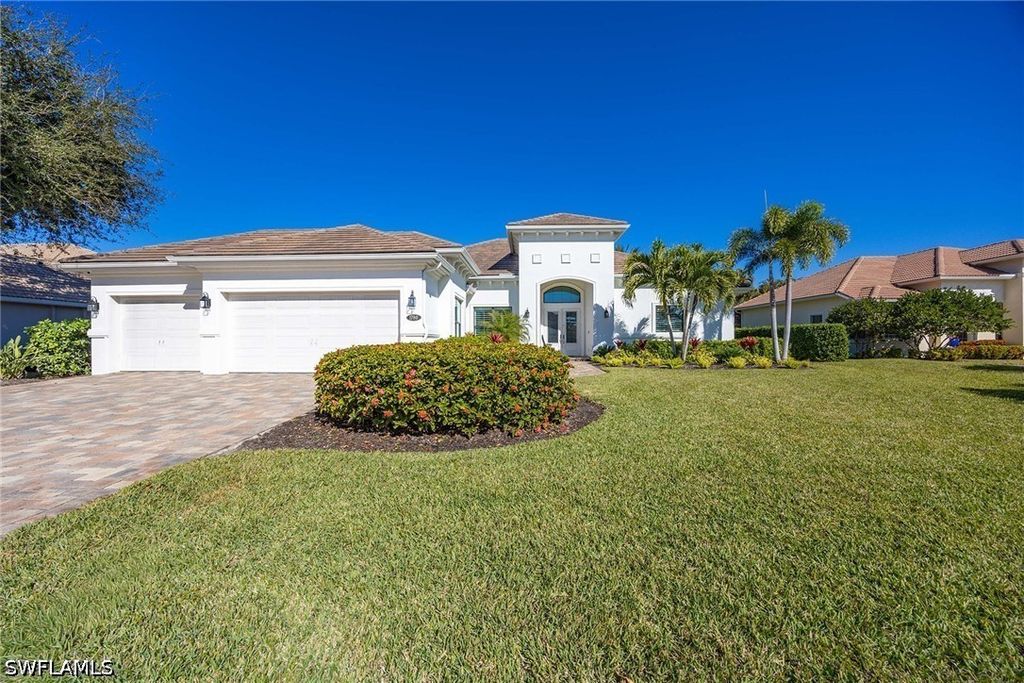 1780 Supreme CT, Naples, FL 34110