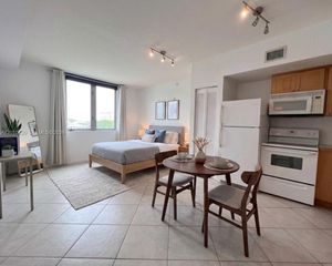2630 SW 28th St 49, Miami, FL 33133