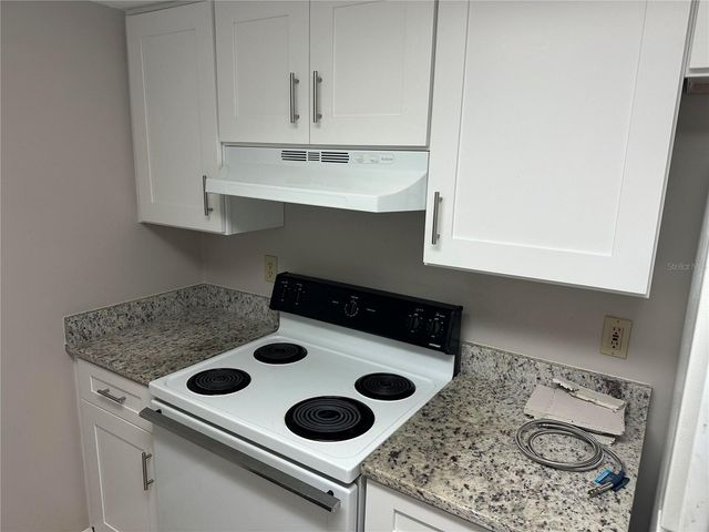 904 LAKE DESTINY ROAD G, Altamonte Springs, FL 32714