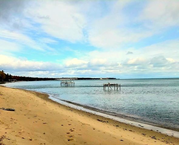 5276 E 31st Street, Au Gres, MI 48703