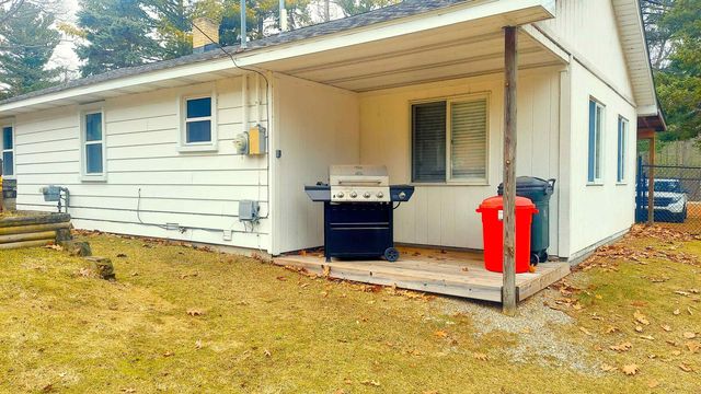 5276 E 31st Street, Au Gres, MI 48703