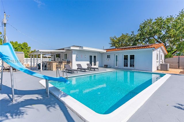 10310 SW 43rd St 0, Miami, FL 33165