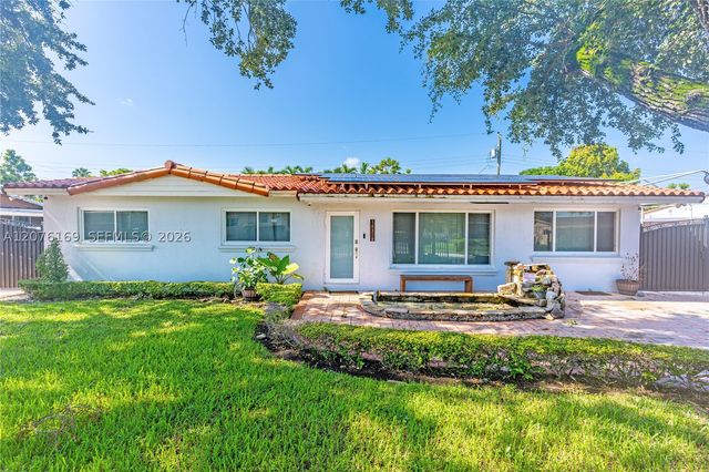 10310 SW 43rd St 0, Miami, FL 33165