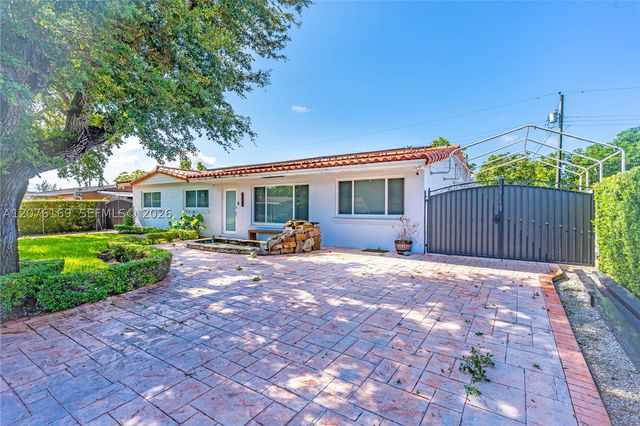 10310 SW 43rd St 0, Miami, FL 33165