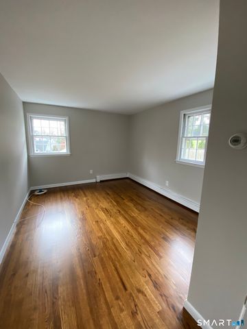 135 Millport Avenue, New Canaan, CT 06840