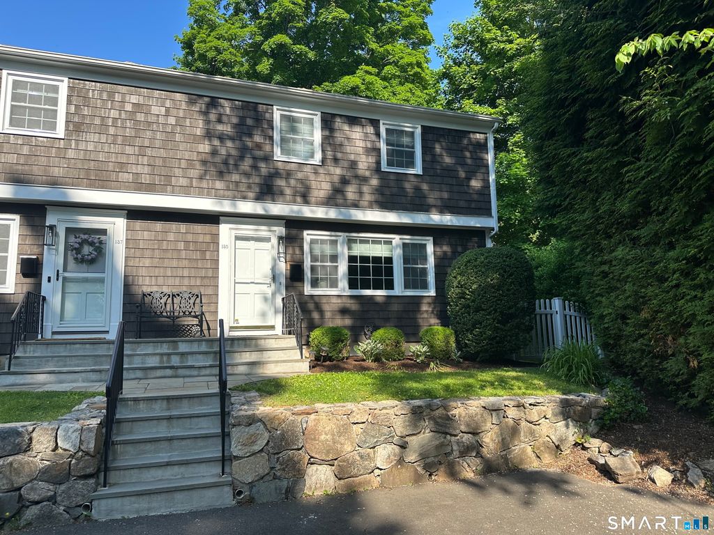 135 Millport Avenue, New Canaan, CT 06840