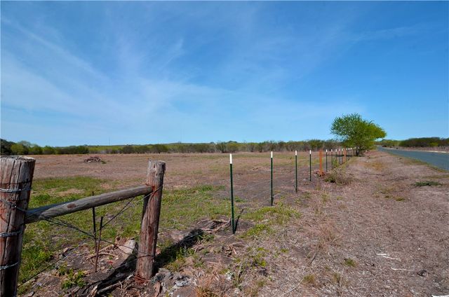202 Ranch Road, Mathis, TX 78368