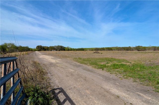 202 Ranch Road, Mathis, TX 78368