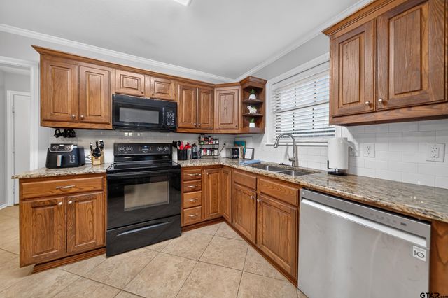 312 E Emma, Bullard, TX 75757