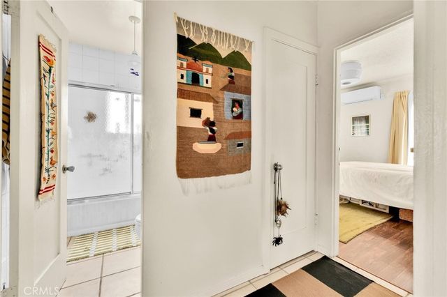 3185 Perlita Avenue, Los Angeles, CA 90039