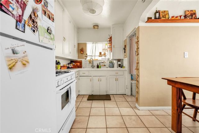 3185 Perlita Avenue, Los Angeles, CA 90039