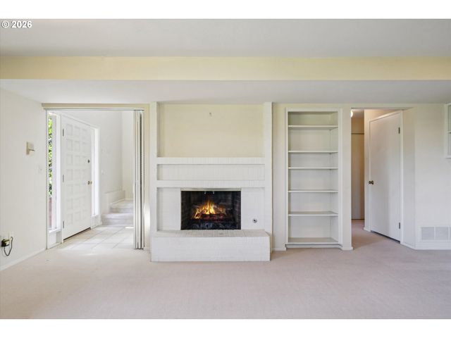 50 CONDOLEA Ct, Lake Oswego, OR 97035