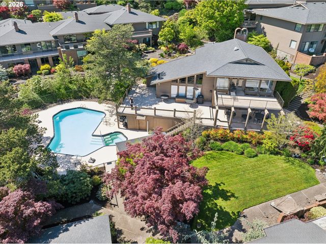 50 CONDOLEA Ct, Lake Oswego, OR 97035