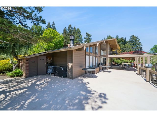 50 CONDOLEA Ct, Lake Oswego, OR 97035