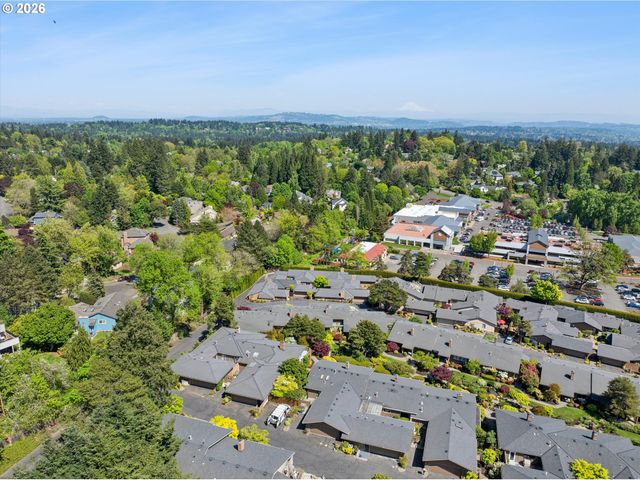 50 CONDOLEA Ct, Lake Oswego, OR 97035