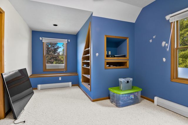 9075 Windsong Lane, Cadillac City, MI 49601