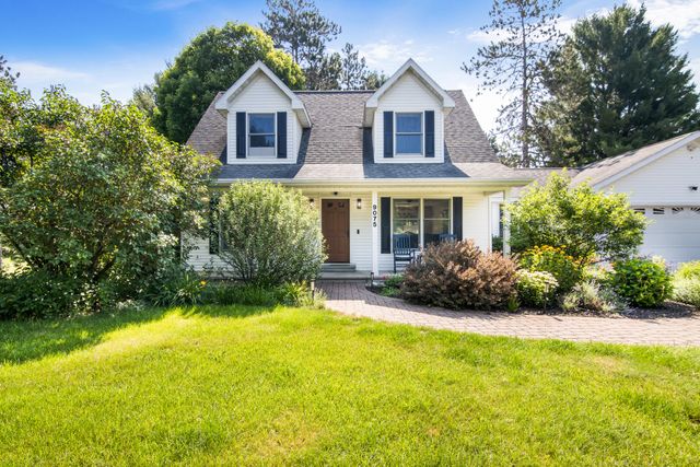 9075 Windsong Lane, Cadillac City, MI 49601