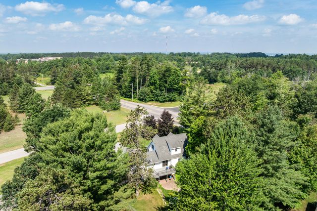 9075 Windsong Lane, Cadillac City, MI 49601