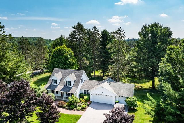 9075 Windsong Lane, Cadillac City, MI 49601