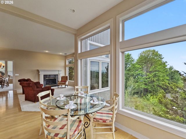 9112 Nw WILEY Ln, Portland, OR 97229