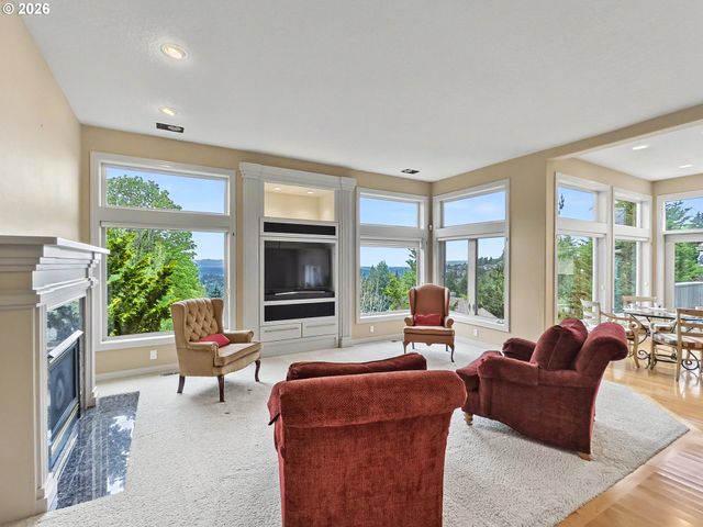 9112 Nw WILEY Ln, Portland, OR 97229
