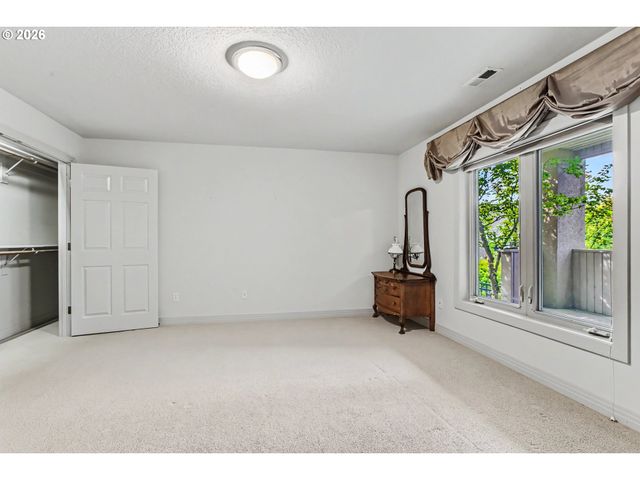 9112 Nw WILEY Ln, Portland, OR 97229