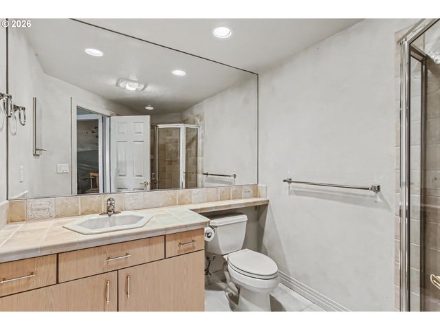 9112 Nw WILEY Ln, Portland, OR 97229