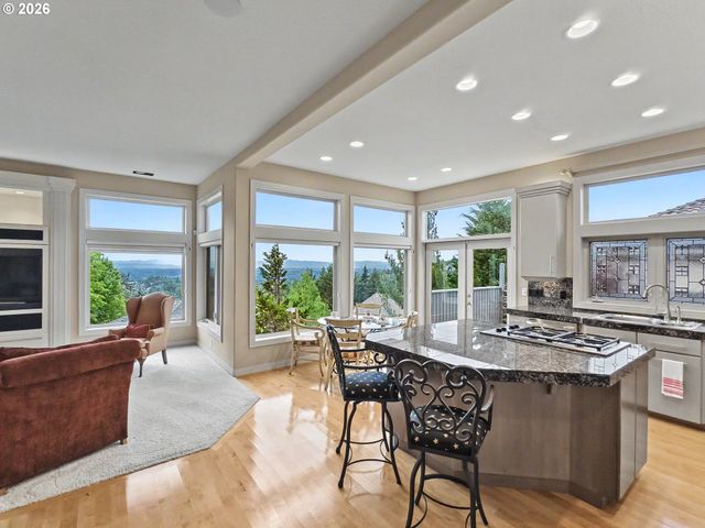 9112 Nw WILEY Ln, Portland, OR 97229