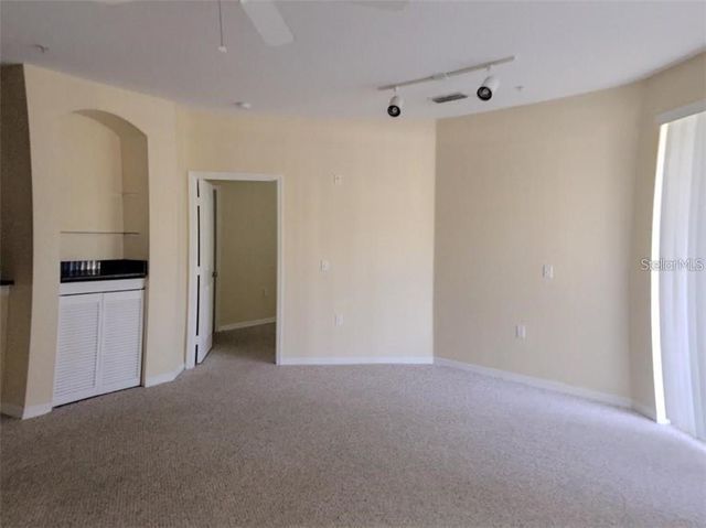 1100 LAKE SHADOW CIRCLE 2107, Maitland, FL 32751