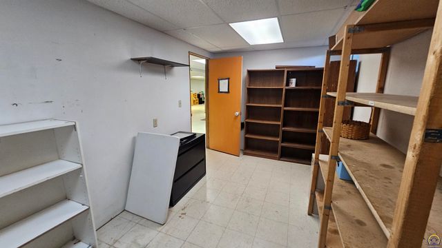 301 E 137th ST, Carbondale, KS 66414