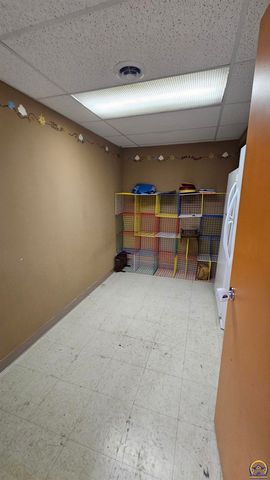 301 E 137th ST, Carbondale, KS 66414