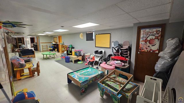 301 E 137th ST, Carbondale, KS 66414