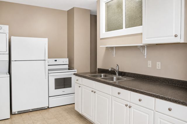 222 W Jackson Street, Morris, IL 60450