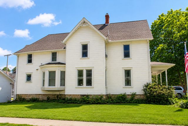 222 W Jackson Street, Morris, IL 60450
